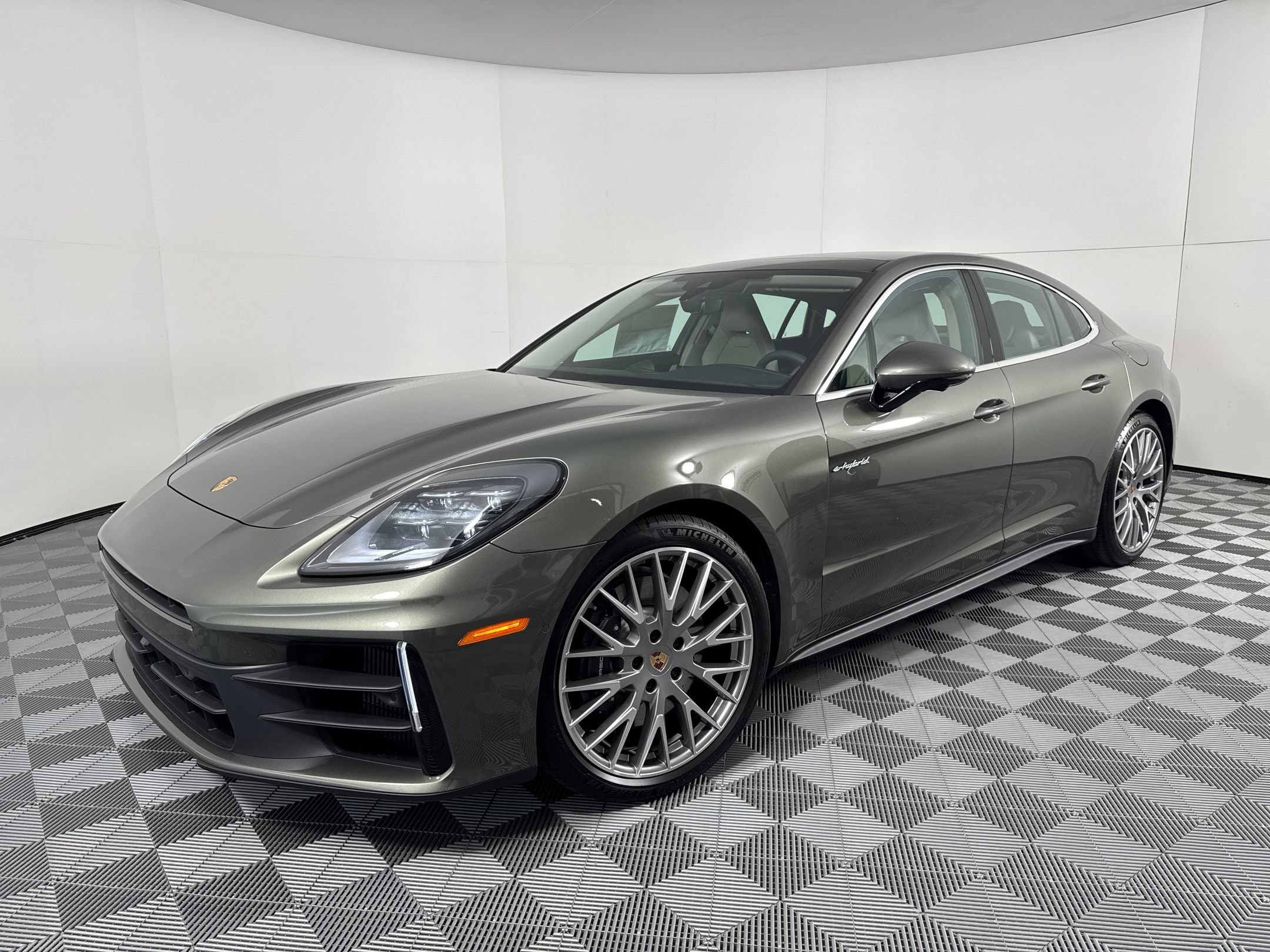 2026 Porsche Panamera