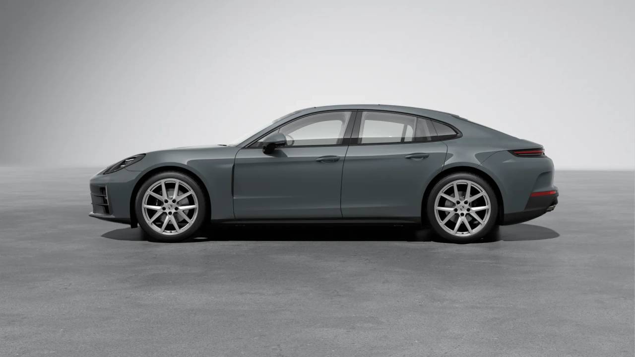 2026 Porsche Panamera 4 photo 2