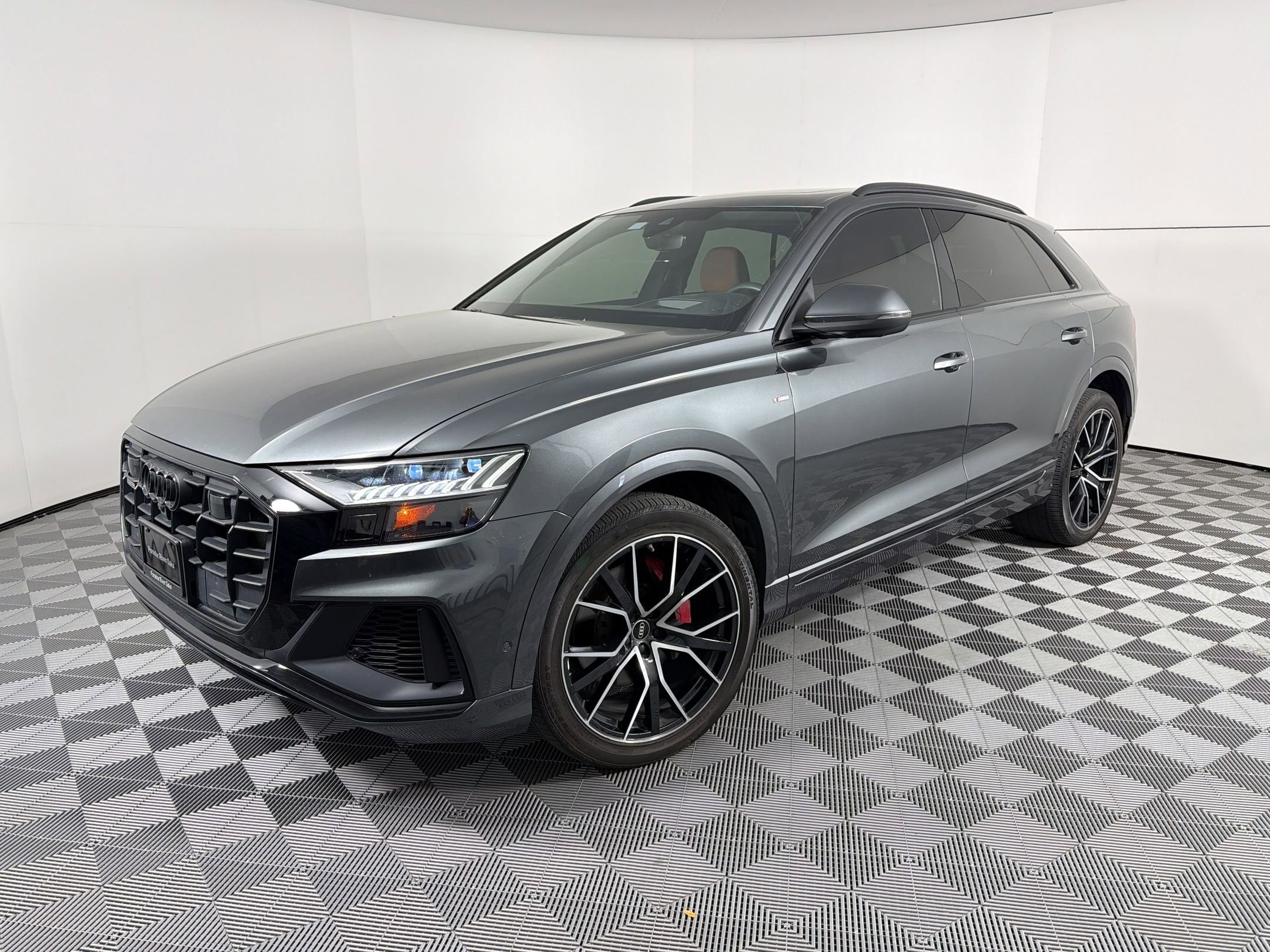 2022 Audi Q8