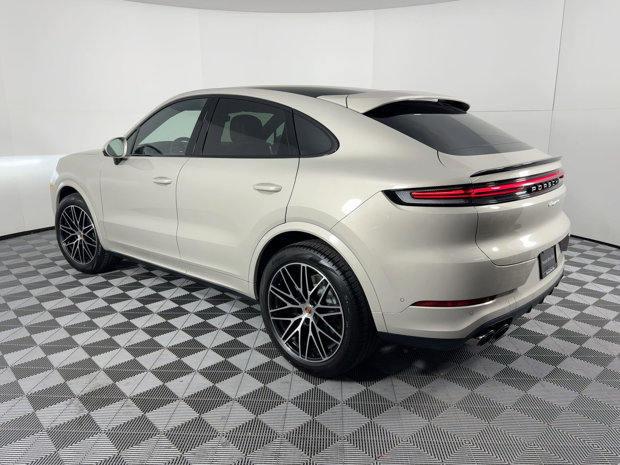 2026 Porsche Cayenne Coupe photo 3