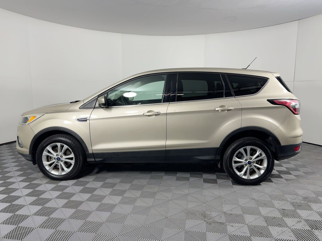 Used 2017 Ford Escape SE 4WD SUV
