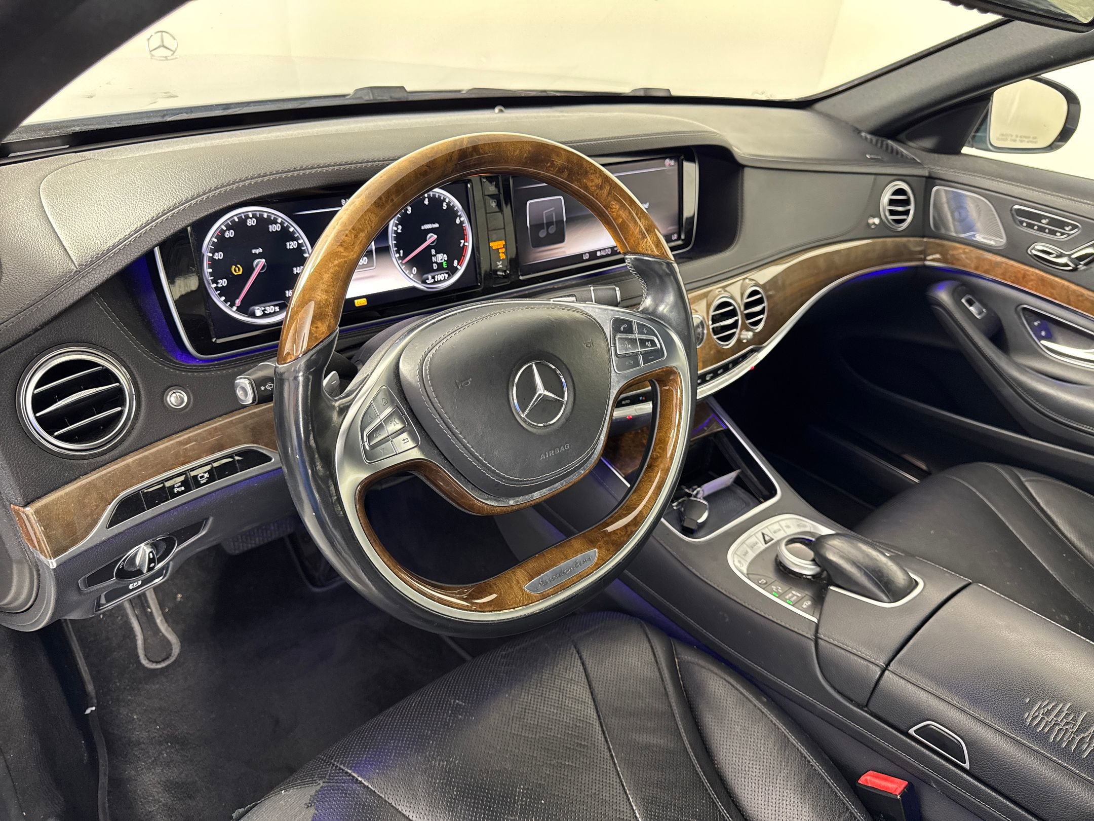 2014 Mercedes Benz S 550 photo 4