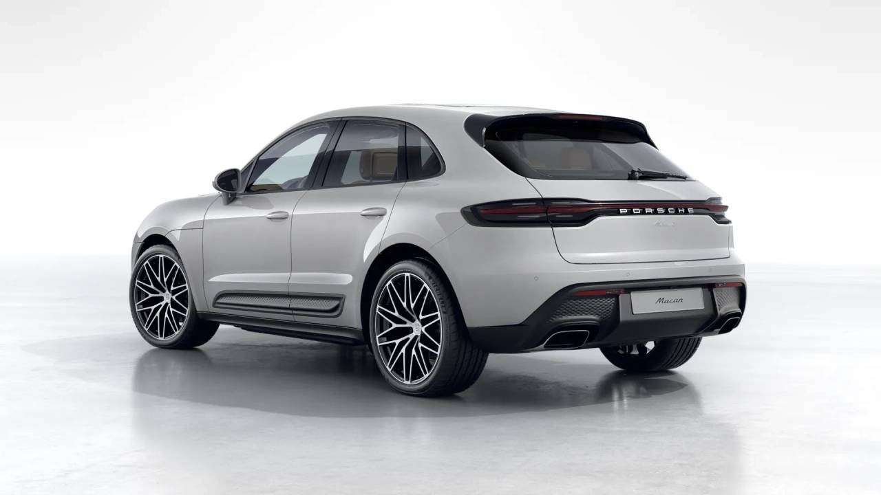 2026 Porsche Macan T photo 3