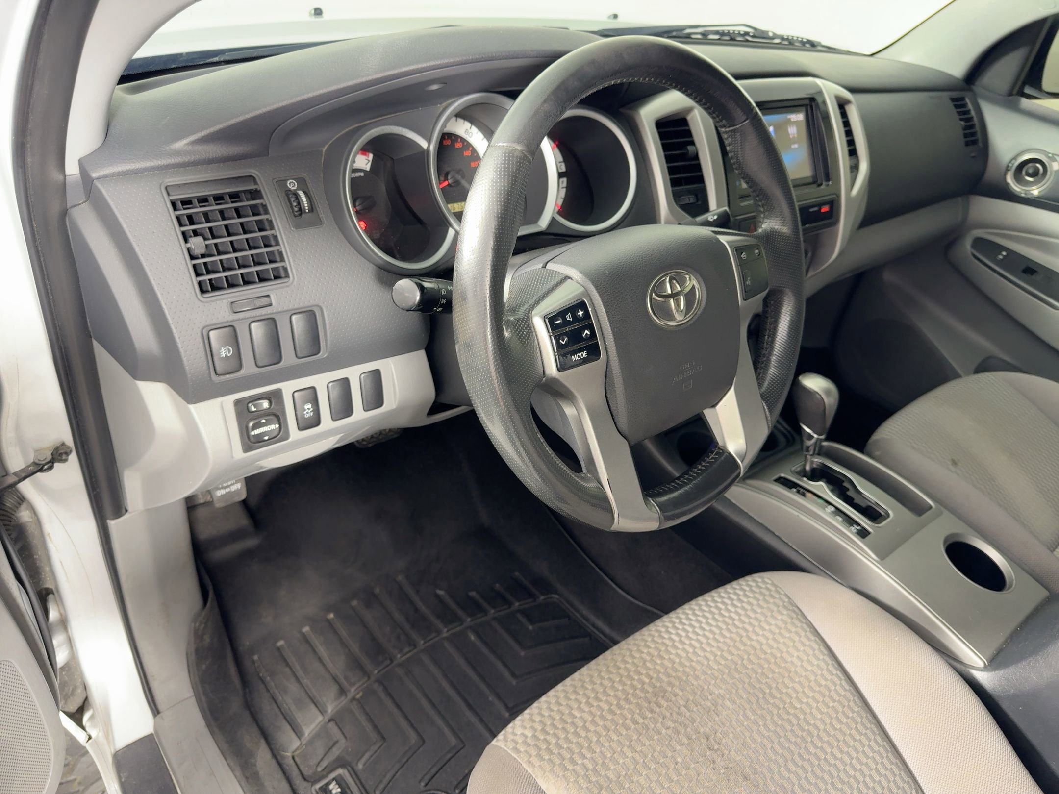 2012 Toyota Tacoma PreRunner photo 4