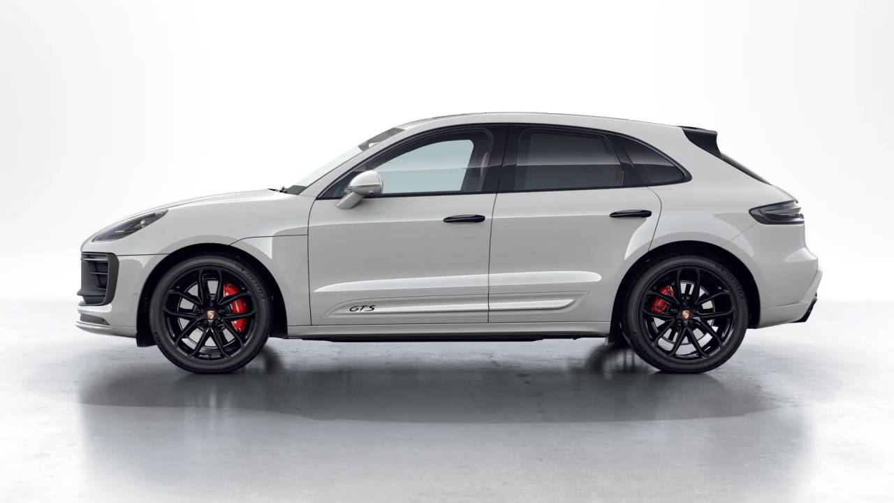2026 Porsche Macan GTS photo 2