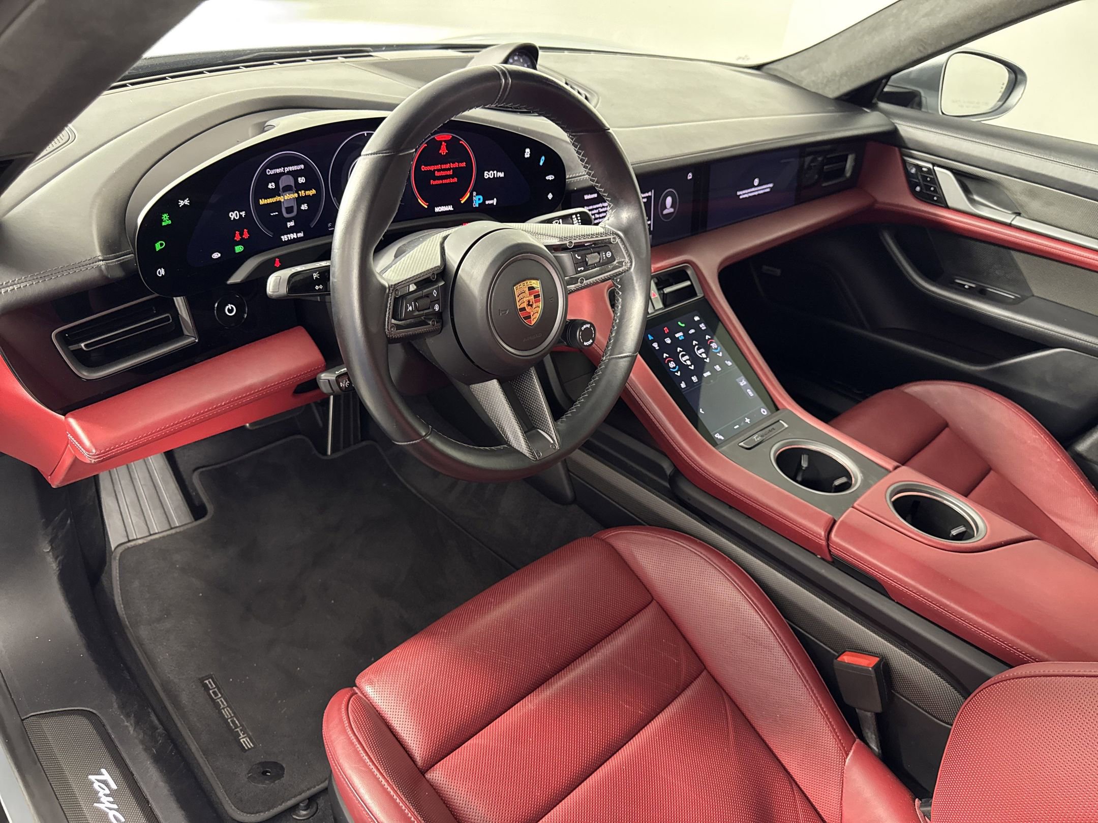 2020 Porsche Taycan Turbo S photo 4