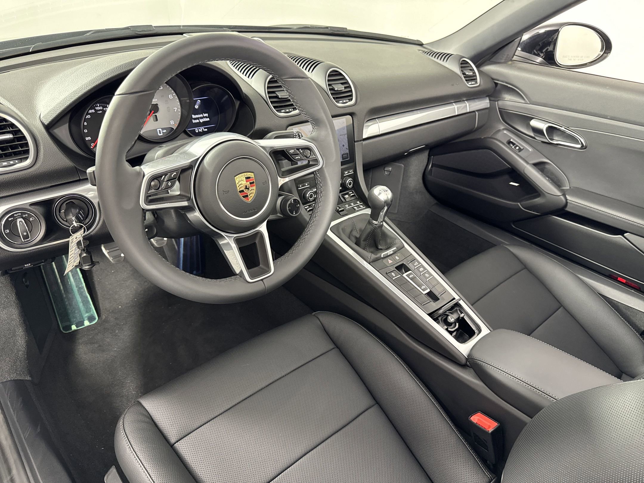 2025 Porsche Boxster S photo 4