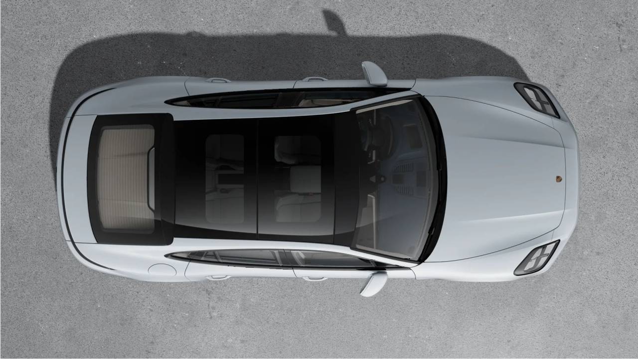 2026 Porsche Panamera 4 photo 4
