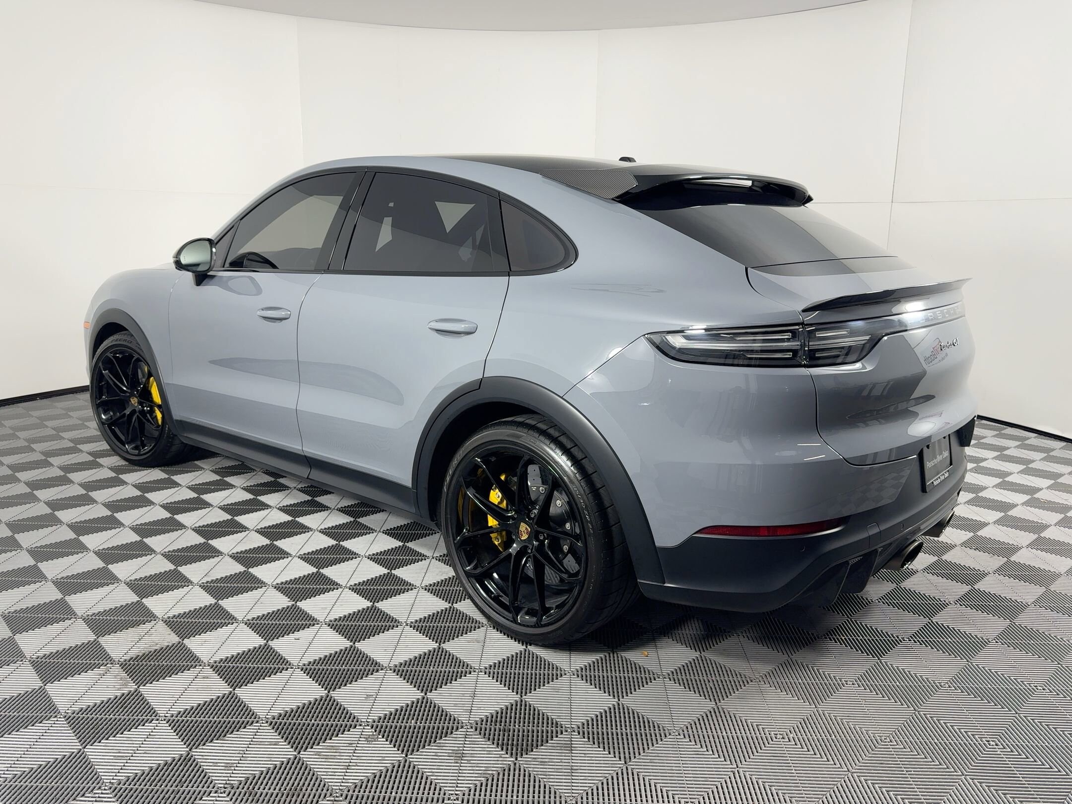 2023 Porsche Cayenne Turbo GT Coupe photo 3