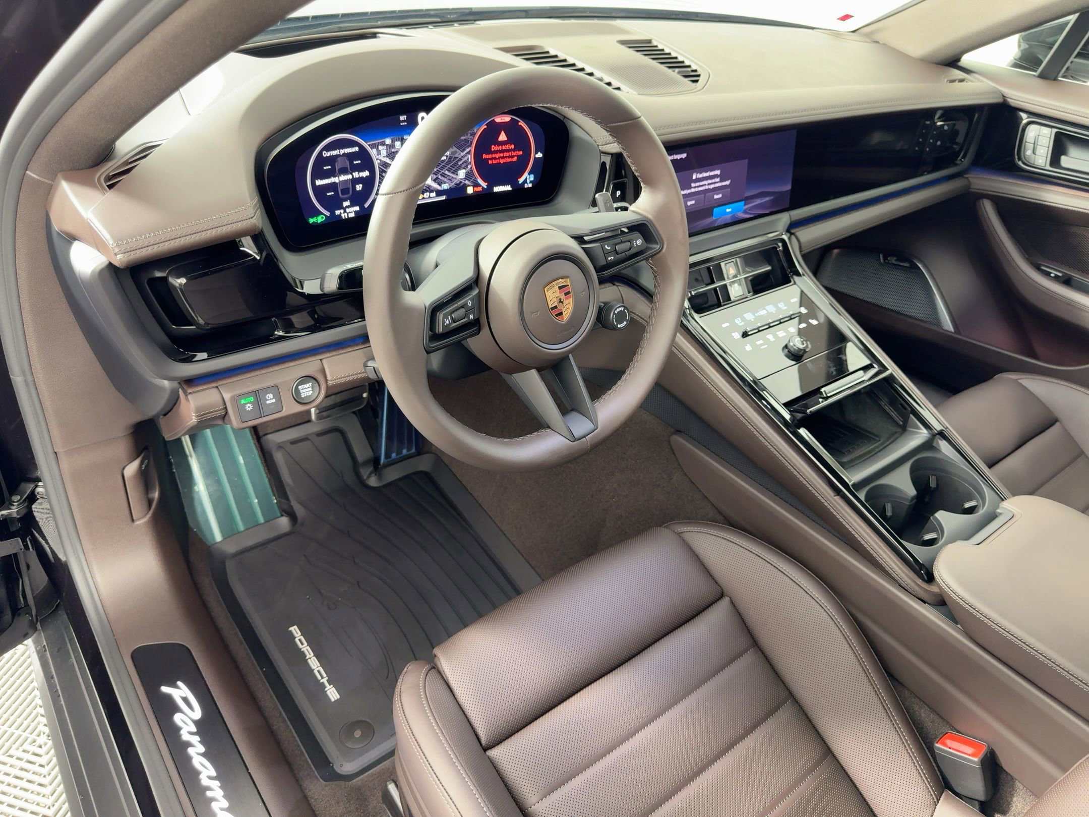 2026 Porsche Panamera 4 photo 4