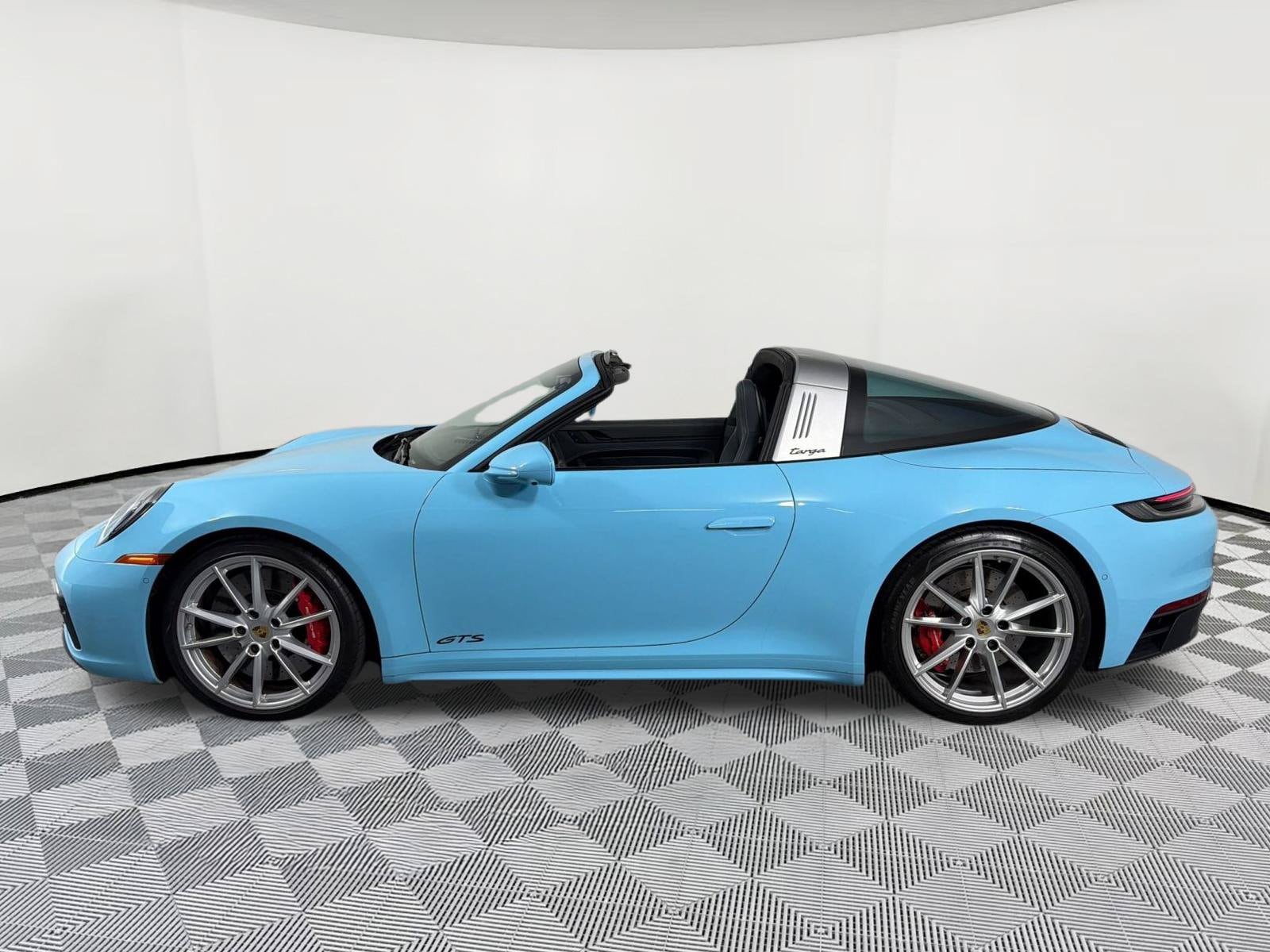 911 Targa 4 GTS Coupe