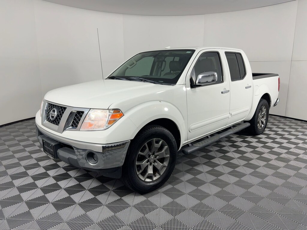 Used 2017 Nissan Frontier SL Truck Crew Cab