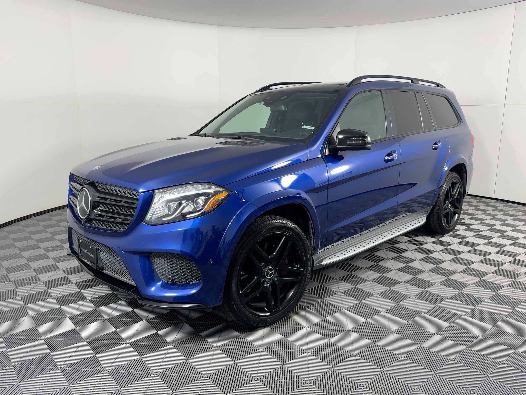 2017 Mercedes-Benz GLS-Class GLS550