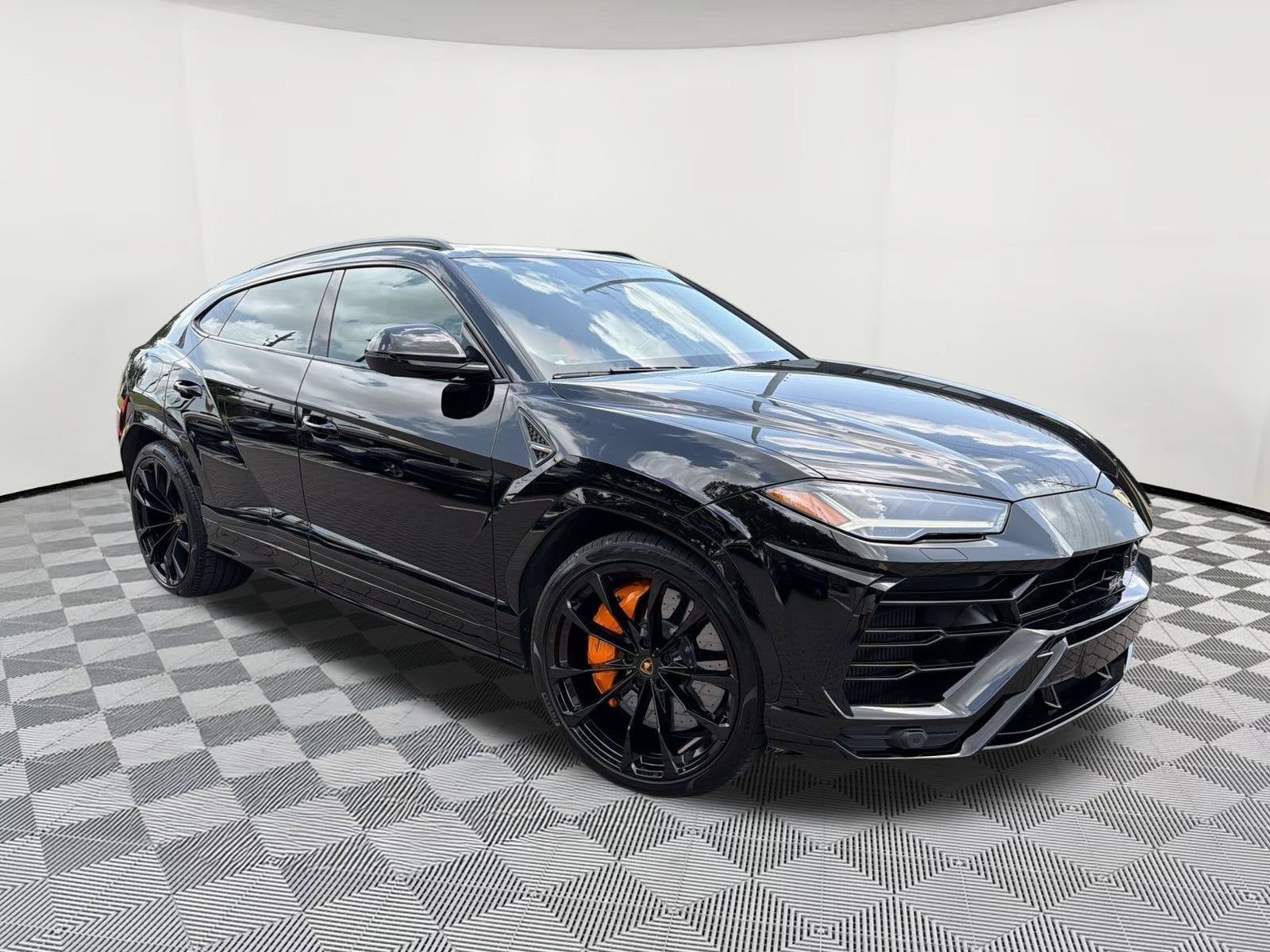 Urus SUV