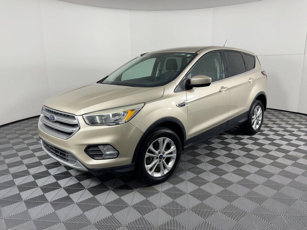 Used 2017 Ford Escape SE 4WD SUV
