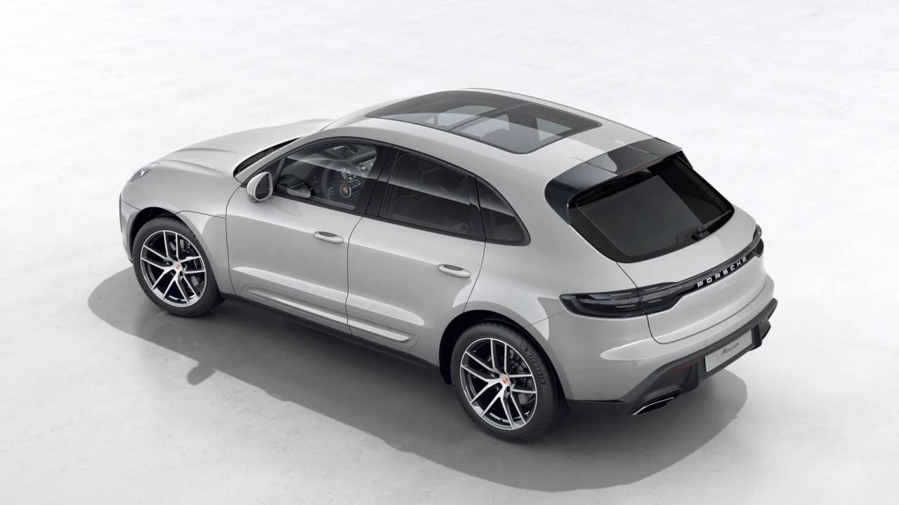 2026 Porsche Macan T photo 3