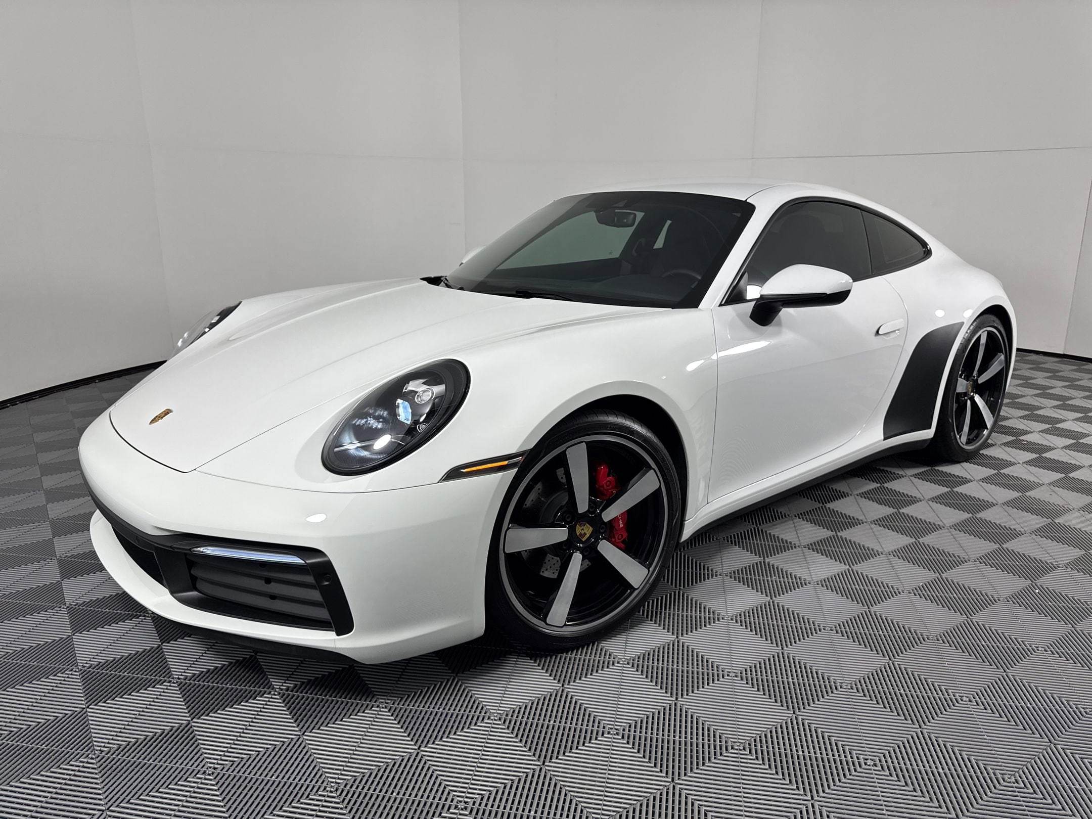 2021 Porsche 911 Carrera