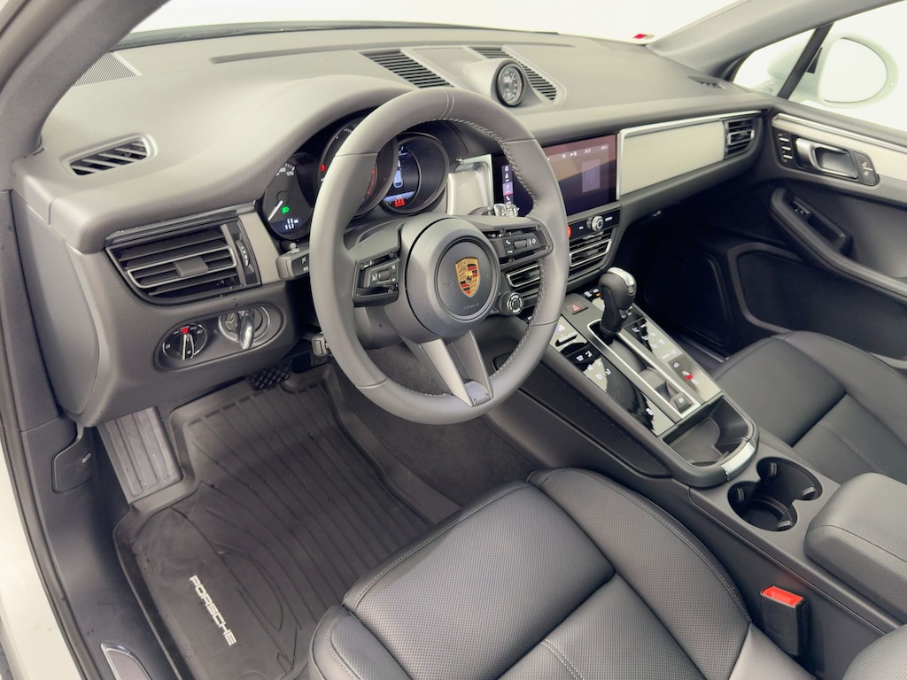 New 2026 Porsche Macan  SUV