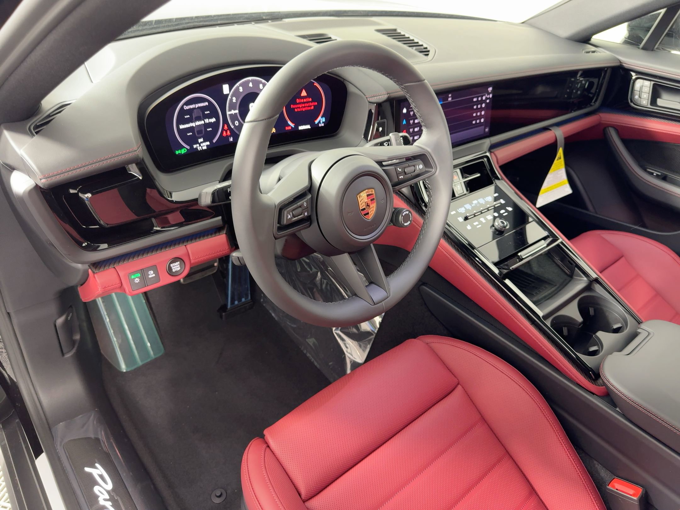 2026 Porsche Panamera 4 photo 4