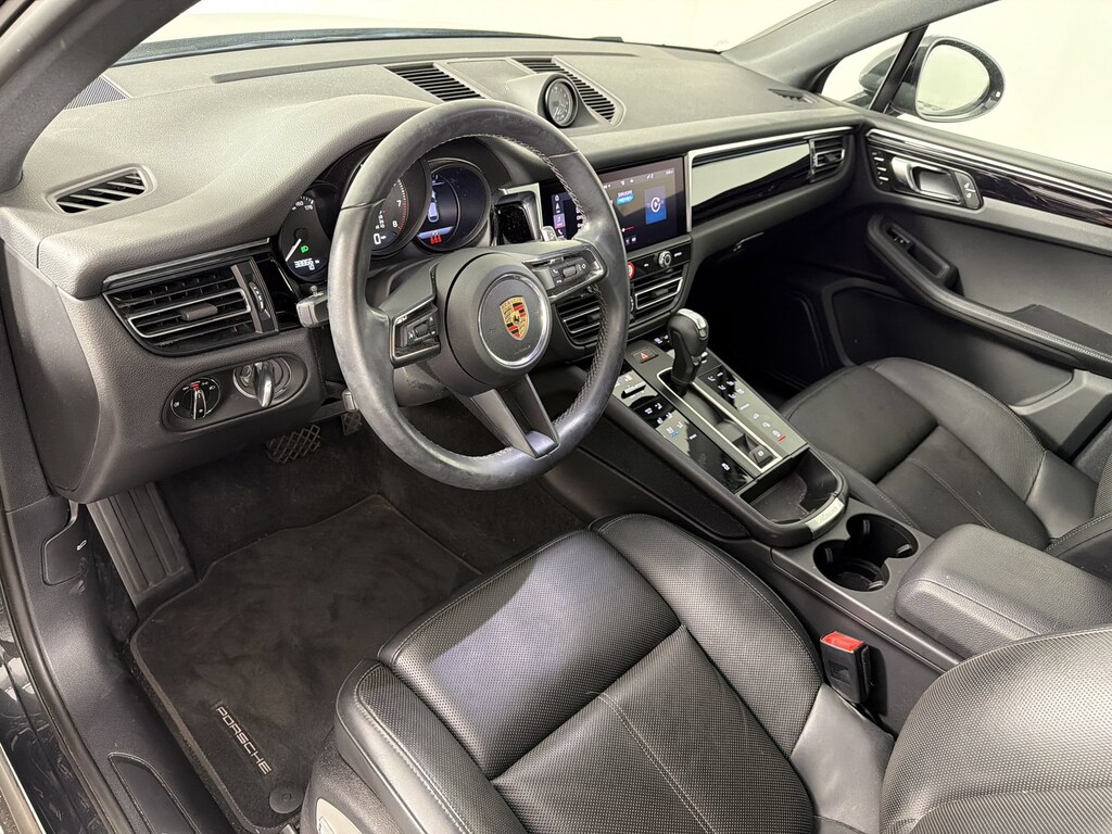 Certified 2024 Porsche Macan SUV