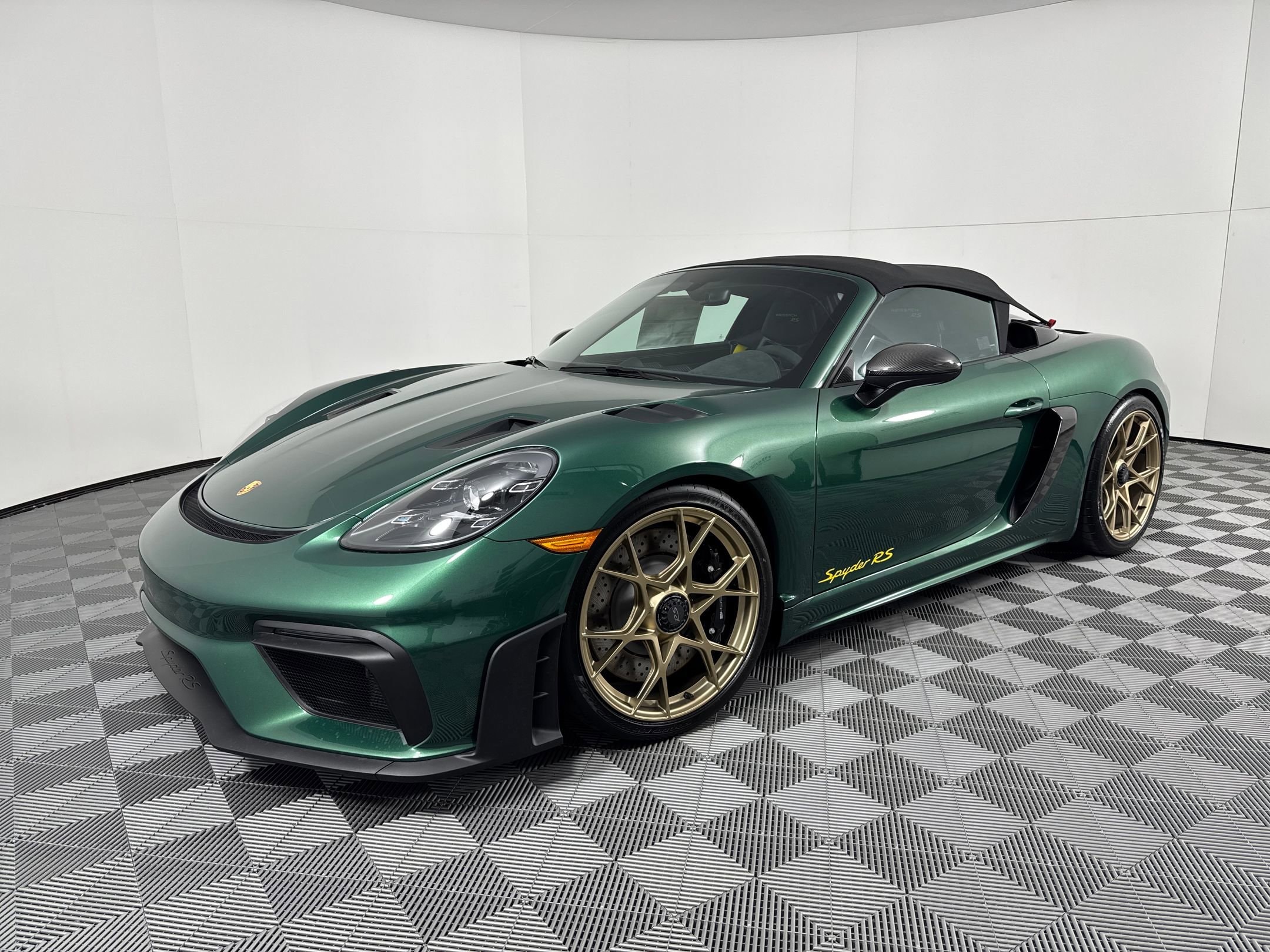 2025 Porsche 718 Spyder RS