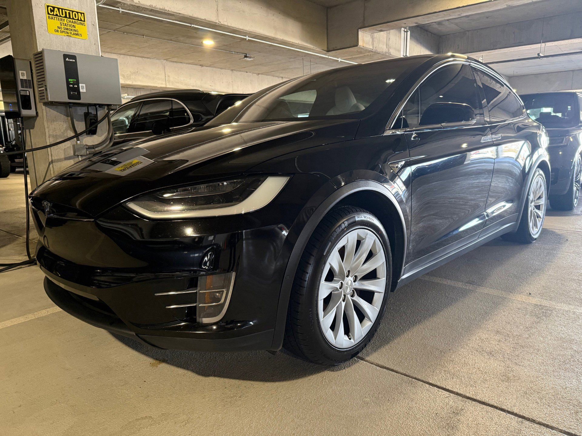 2020 Tesla Model X Long Range's photo