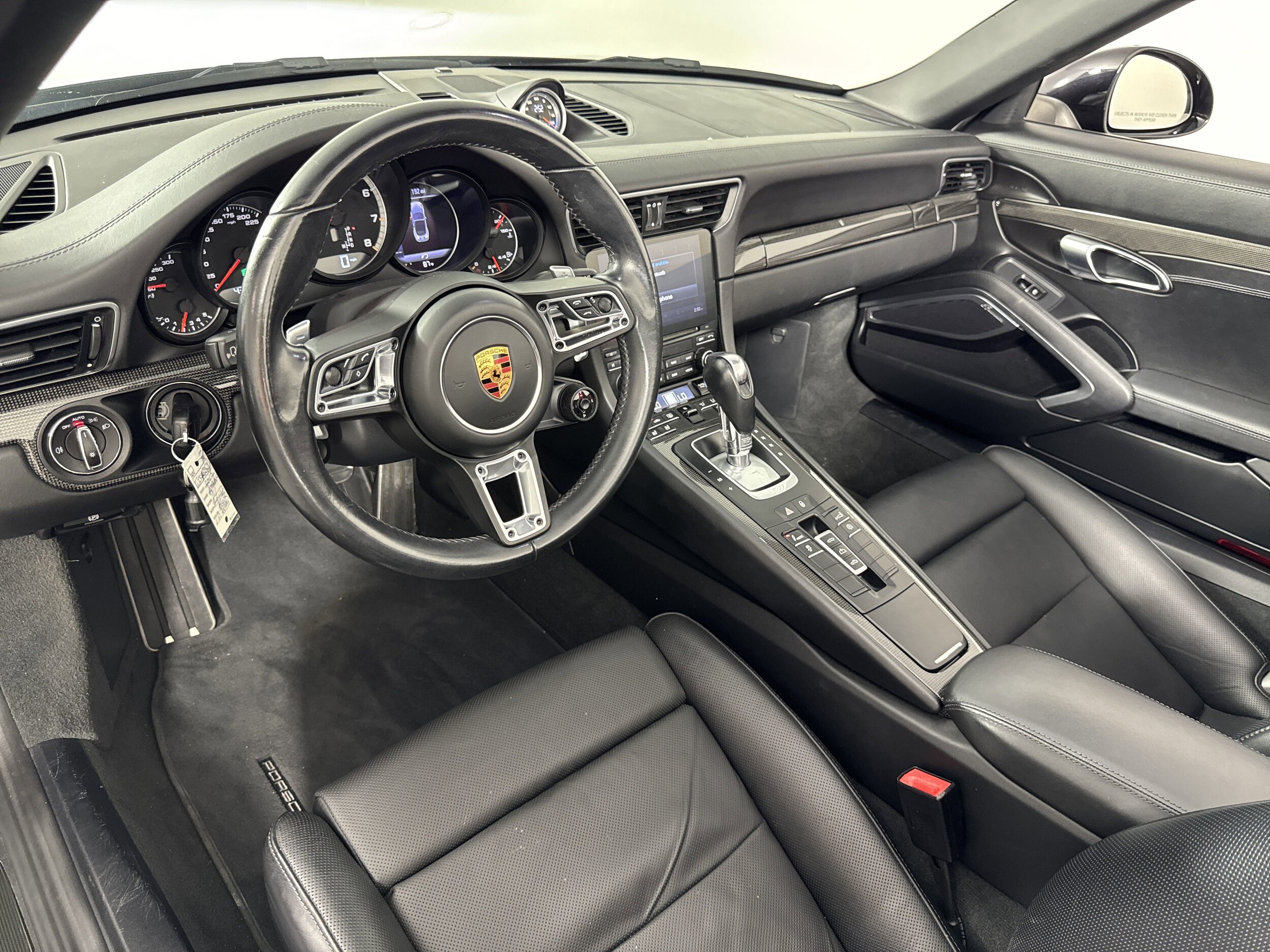 2018 Porsche 911 Turbo S Cabriolet photo 4