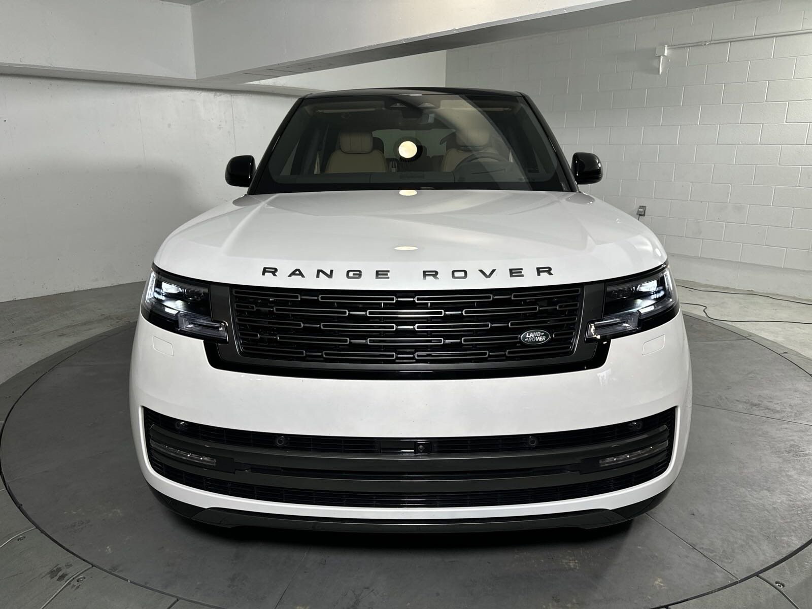 Used 2024 Land Rover Range Rover SE with VIN SALKP9FU3RA254255 for sale in Houston, TX