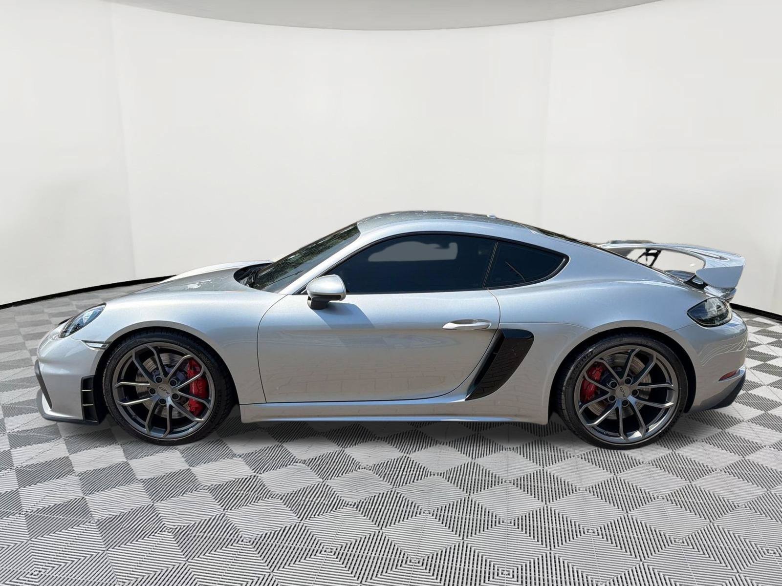 718 Cayman GT4 Coupe