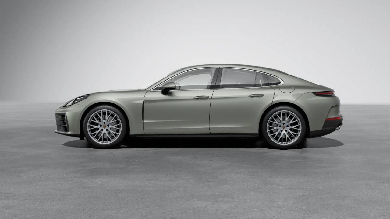 2026 Porsche Panamera E-Hybrid 4 photo 2