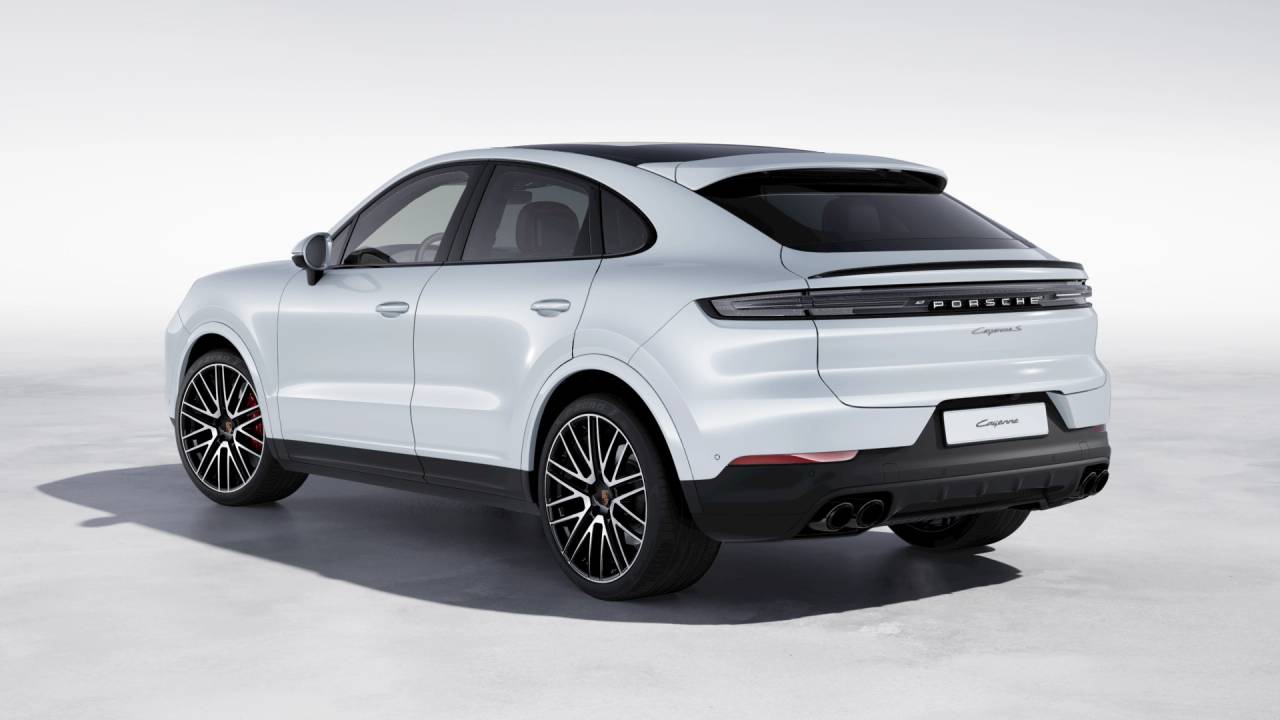 2026 Porsche Cayenne Coupe S photo 3