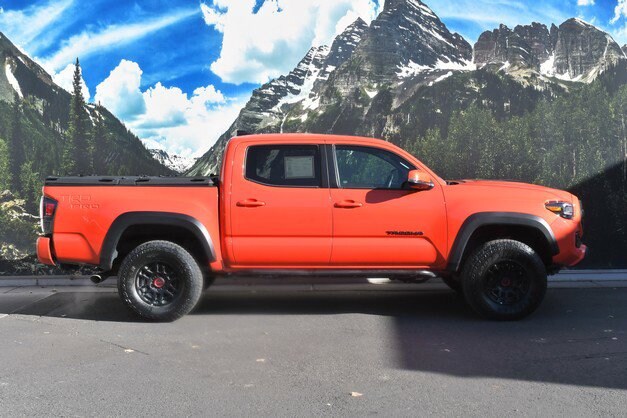 2023 Toyota Tacoma TRD Pro V6 photo 2