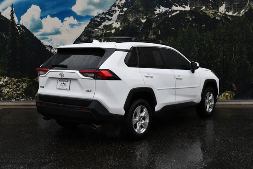 Certified 2021 Toyota RAV4 XLE SUV