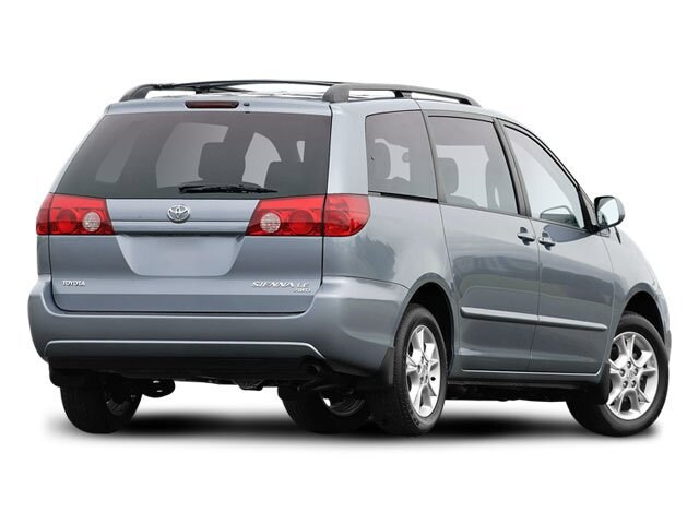 2008 Toyota Sienna Limited photo 2