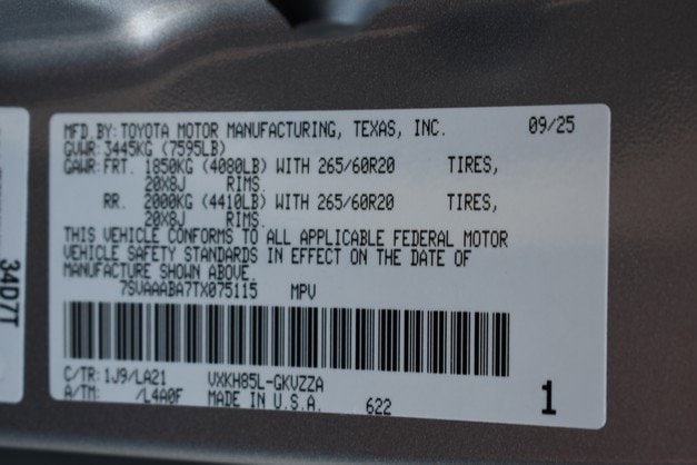 2026 Toyota Sequoia Platinum - Photo 18