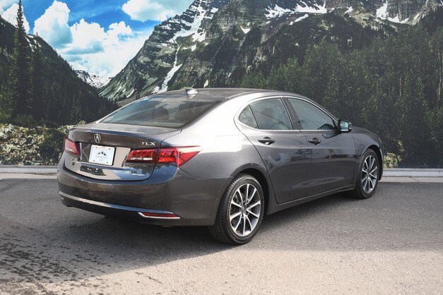 2016 Acura TLX SH-AWD Advance photo 3