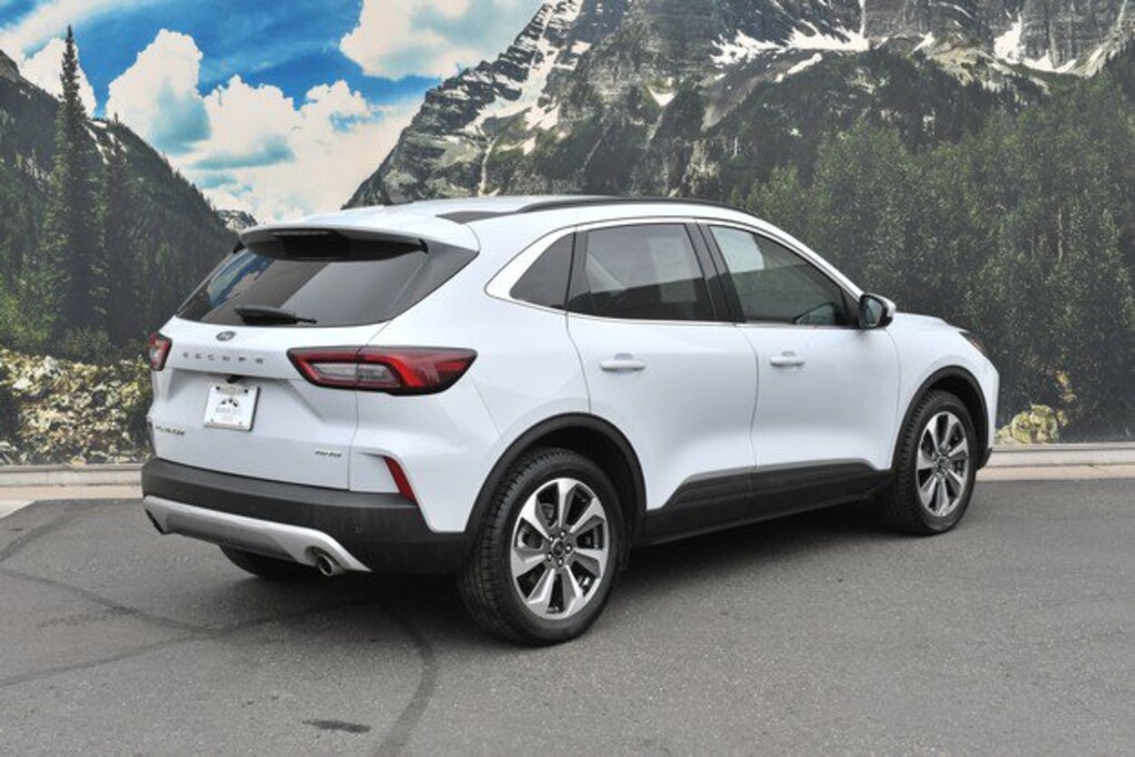 Used 2025 Ford Escape Platinum SUV