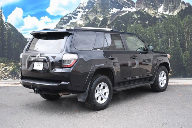 2024 Toyota 4Runner SR5 photo 3