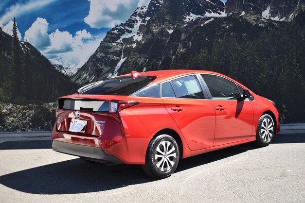 2022 Toyota Prius XLE photo 3