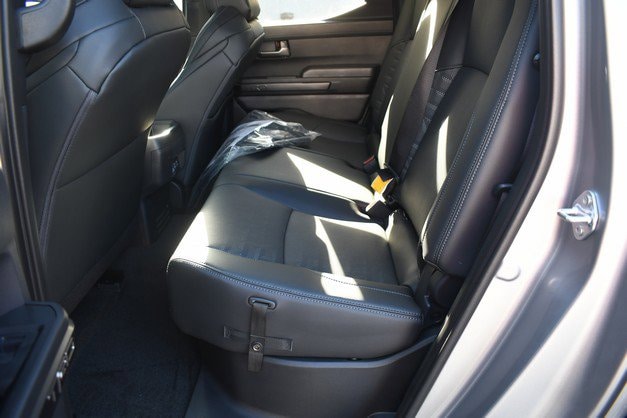2026 Toyota Tacoma TRD Off Road - Photo 13
