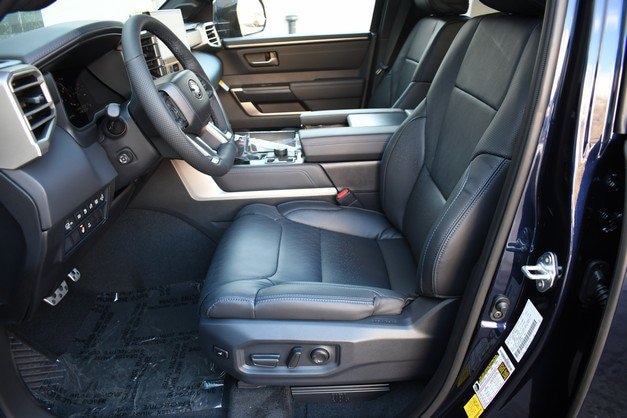 2026 Toyota Sequoia Platinum - Photo 7