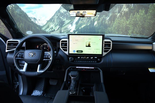 2026 Toyota Sequoia Platinum - Photo 9