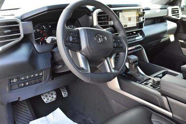 2026 Toyota Tundra SR5 - Photo 6