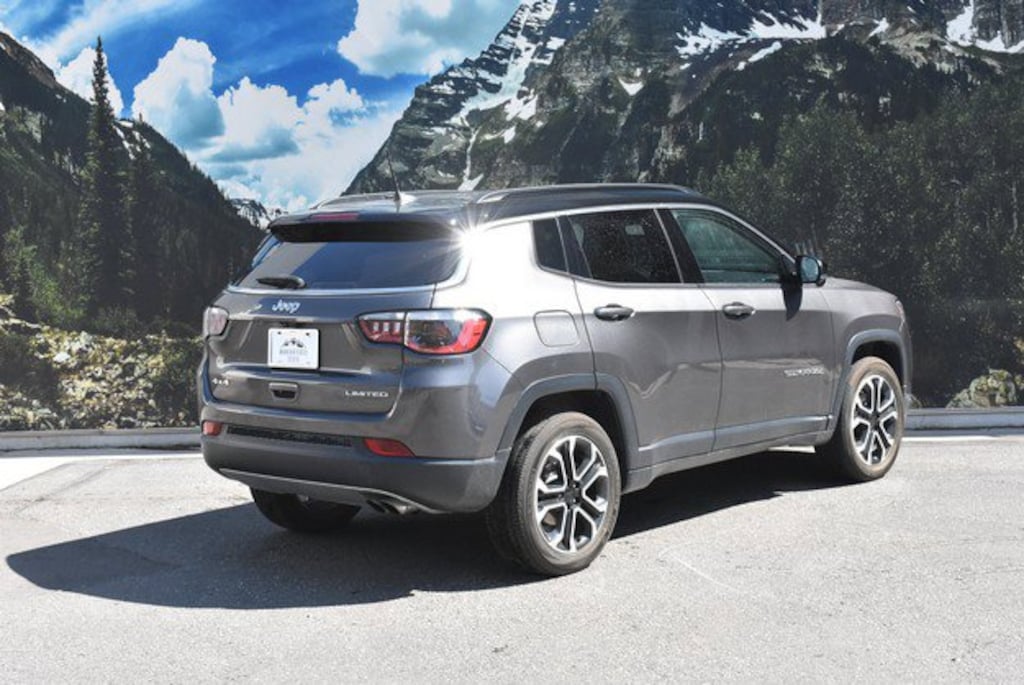 Used 2022 Jeep Compass Limited SUV