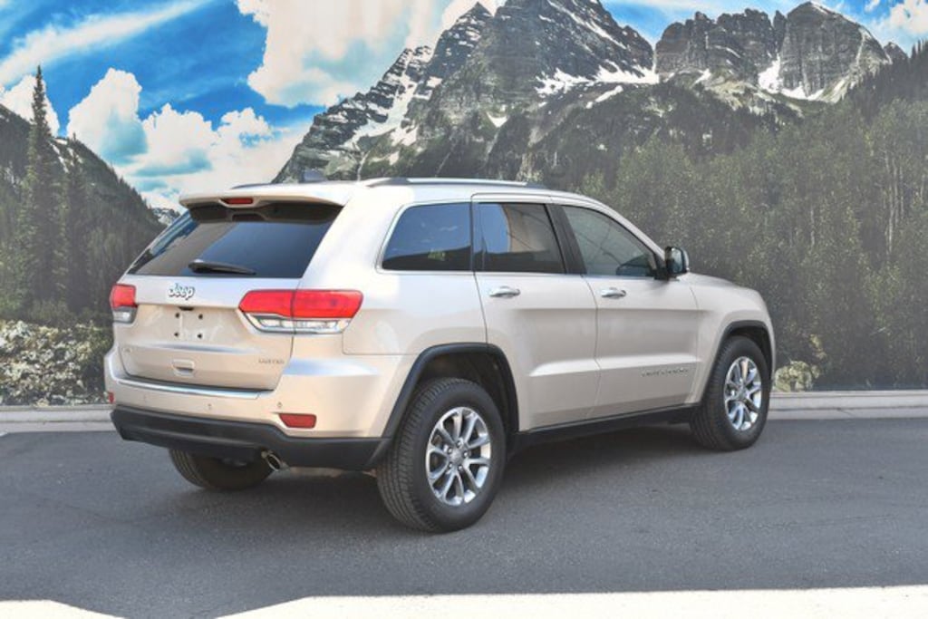 Used 2015 Jeep Grand Cherokee Limited 4x4 SUV