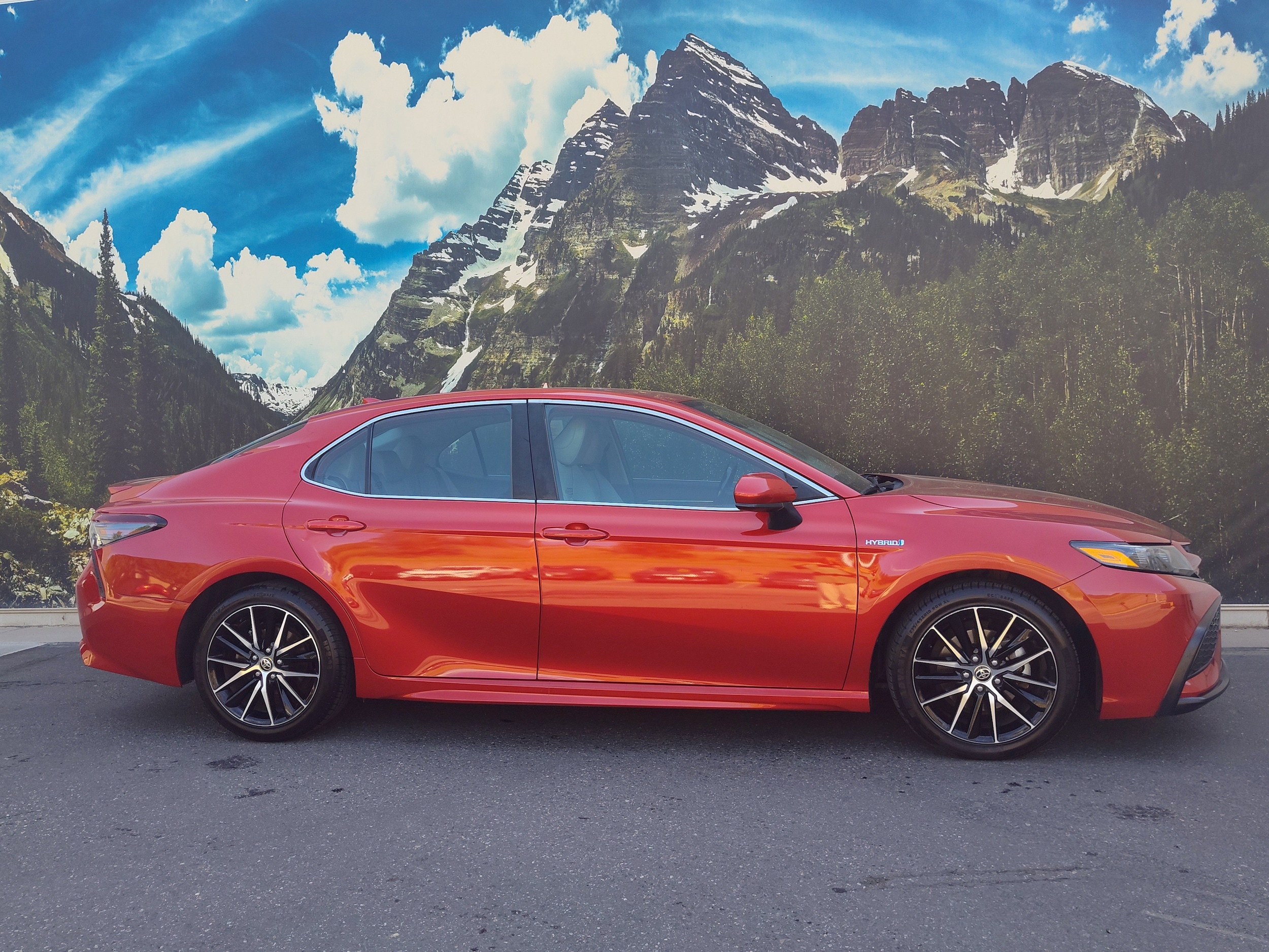 Certified 2021 Toyota Camry SE with VIN 4T1G31AK6MU029475 for sale in Denver, CO