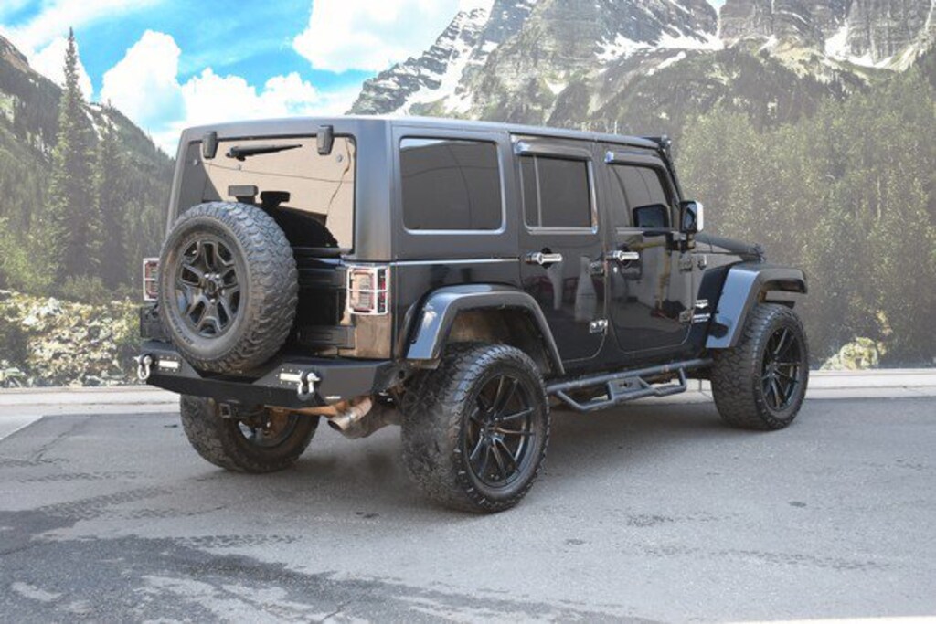 Used 2012 Jeep Wrangler Unlimited Sahara SUV