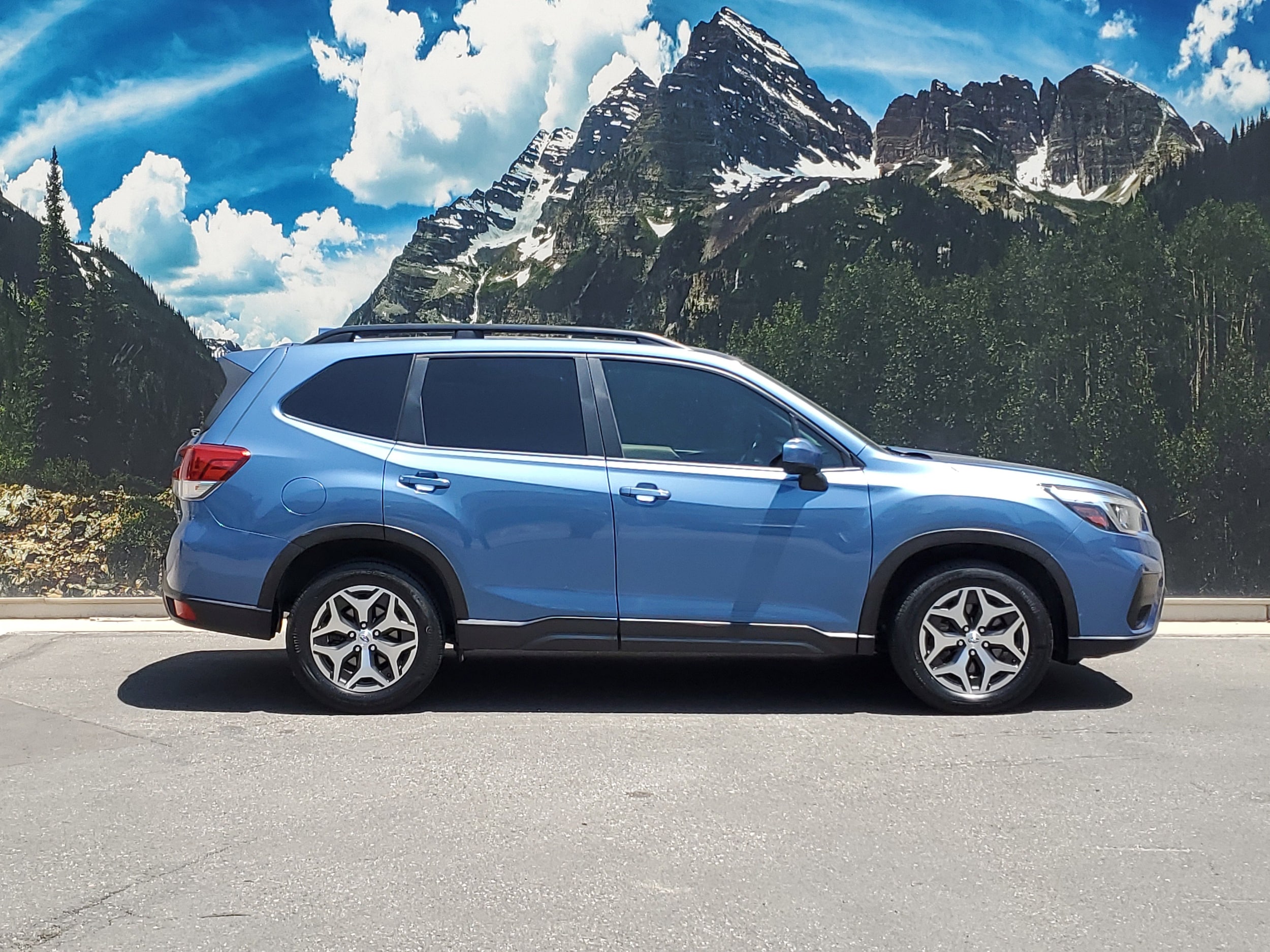 Used 2020 Subaru Forester Premium with VIN JF2SKAJC8LH560213 for sale in Denver, CO