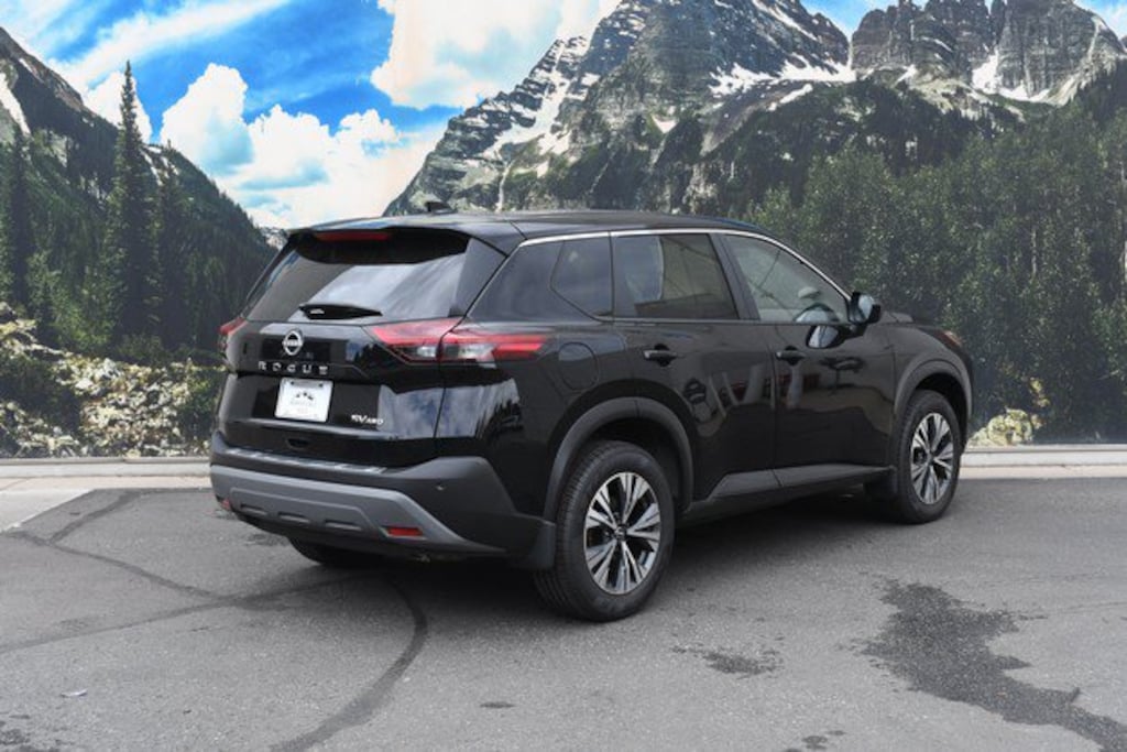 Used 2023 Nissan Rogue SV SUV