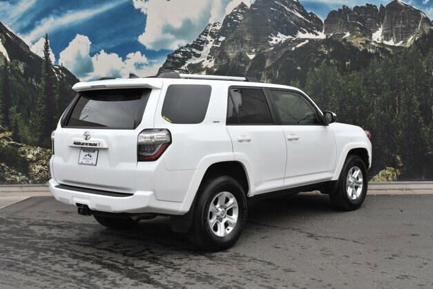 2024 Toyota 4Runner SR5 photo 2
